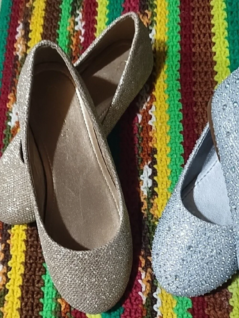 Bundle Of 2 EUC Dream Pairs Glitter Ballet Flats in Gold and Silver Size 2.